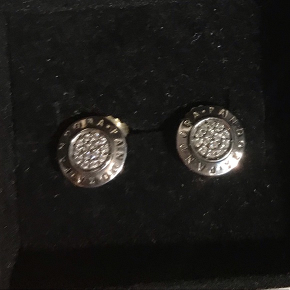 Authentic Pandora signature ring sz 7, Pendant, & earrings - Picture 4 of 7